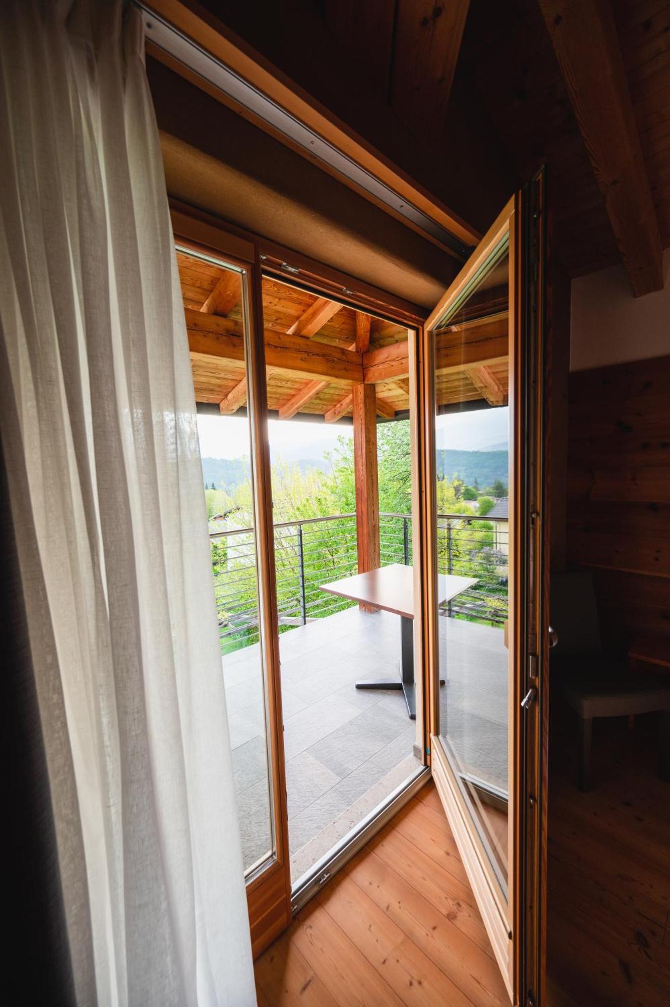 Garni Tuttotondo Hotel Levico Terme Room photo